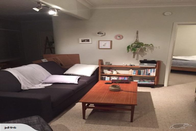 Photo of property in 8 Happy Home Road, Westmorland, Christchurch, 8025