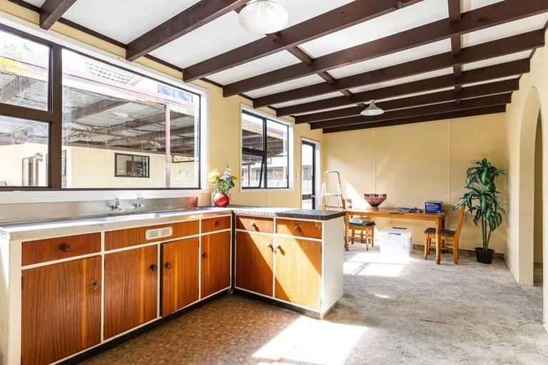 Photo of property in 2984 Cheltenham Hunterville Road, Cheltenham, Feilding, 4777