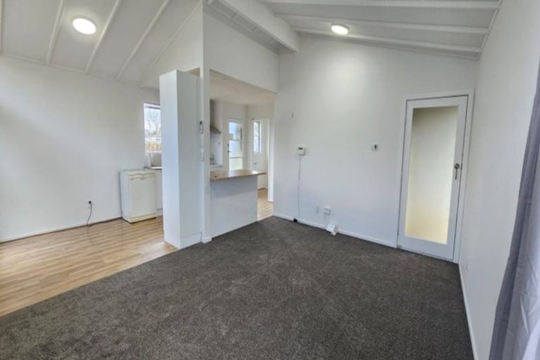 Photo of property in 2 Tuna Place, Manurewa, Auckland, 2102