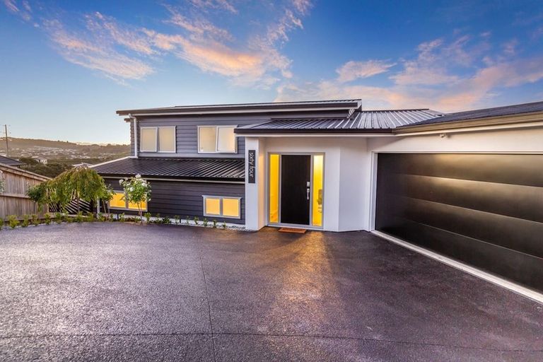 Photo of property in 64 Endeavour Drive, Whitby, Porirua, 5024