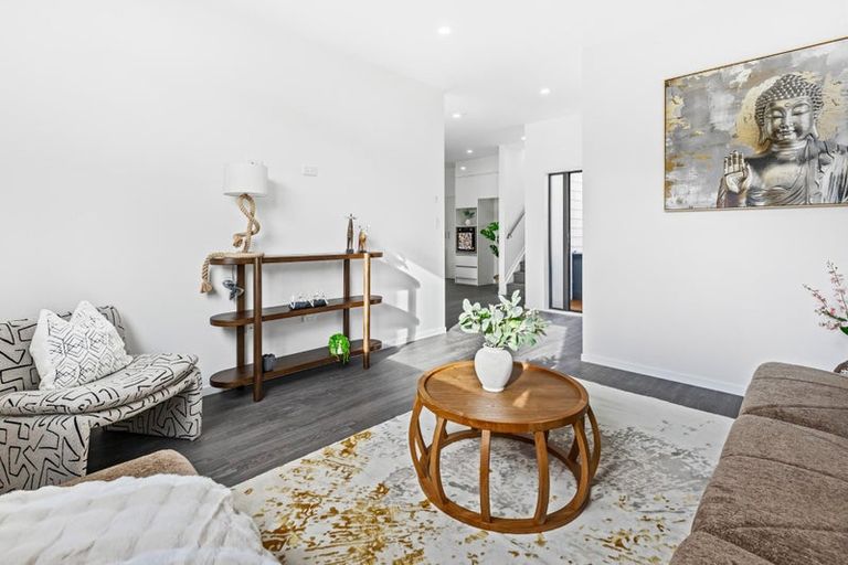 Photo of property in 39a Flaxdale Street, Birkdale, Auckland, 0626