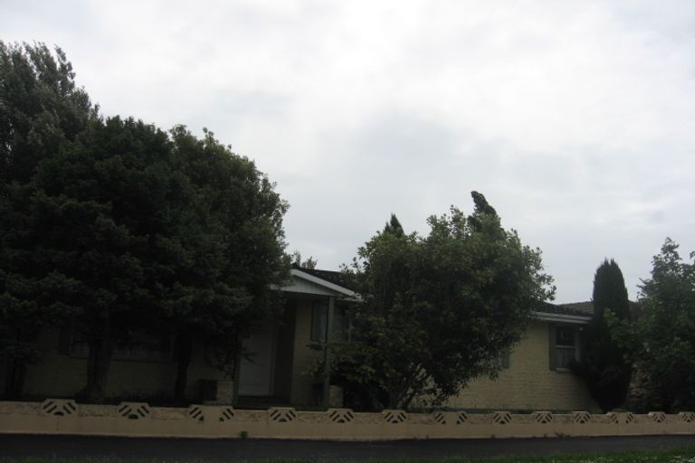 Photo of property in 1a Barclay Place, Burwood, Christchurch, 8061