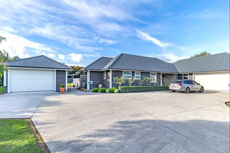 Photo of property in 20 Tunbridge Wells, Ohau, Levin, 5570