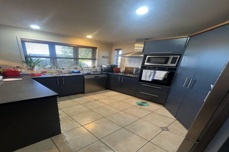 Photo of property in 1 Acton Vale, Rototuna North, Hamilton, 3210