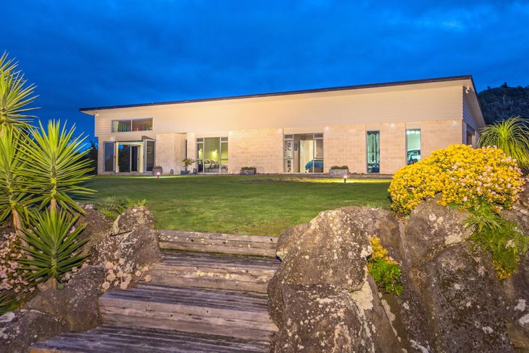 Photo of property in 346 Kirikopuni Road, Parakao, Whangarei, 0172