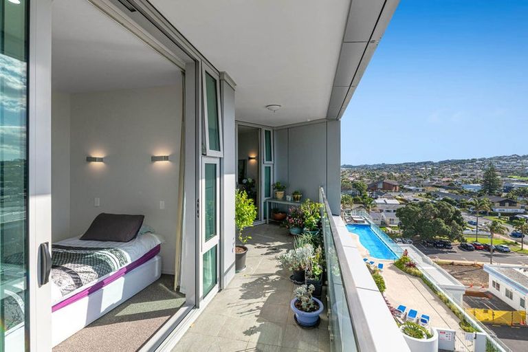 Photo of property in 703/11 Tamariki Avenue, Kelston, Auckland, 0602