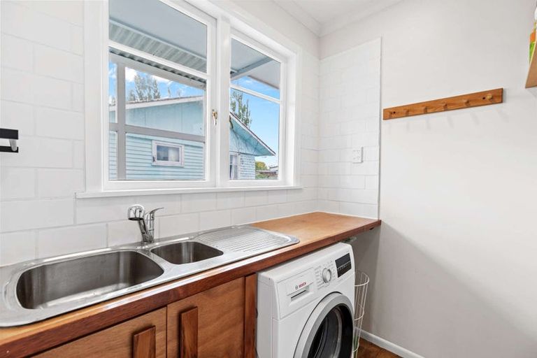 Photo of property in 71 Kettle Avenue, Awapuni, Palmerston North, 4412