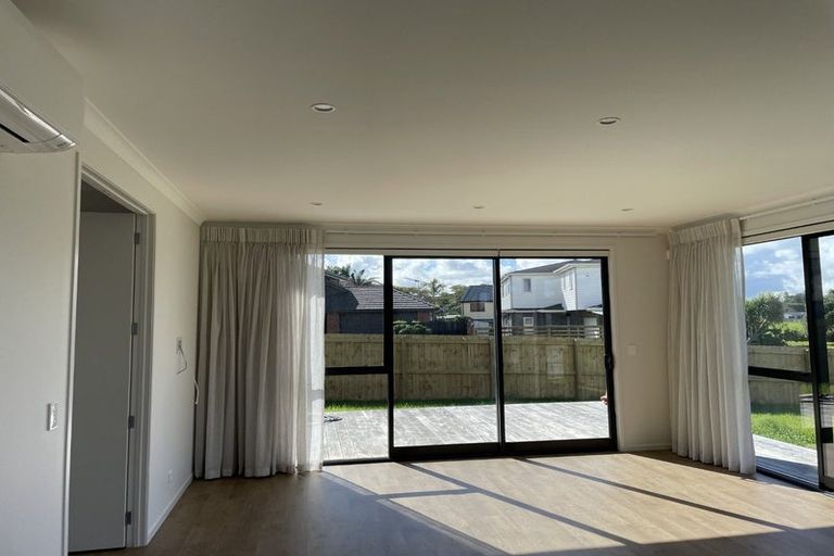 Photo of property in 46 Sunningdale Street, Wattle Downs, Auckland, 2103