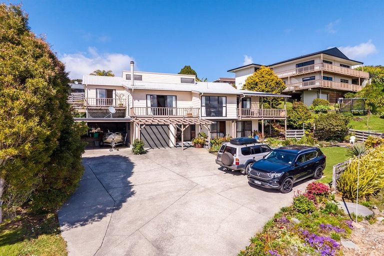 Photo of property in 5 Puketiro Place, Paihia, 0200
