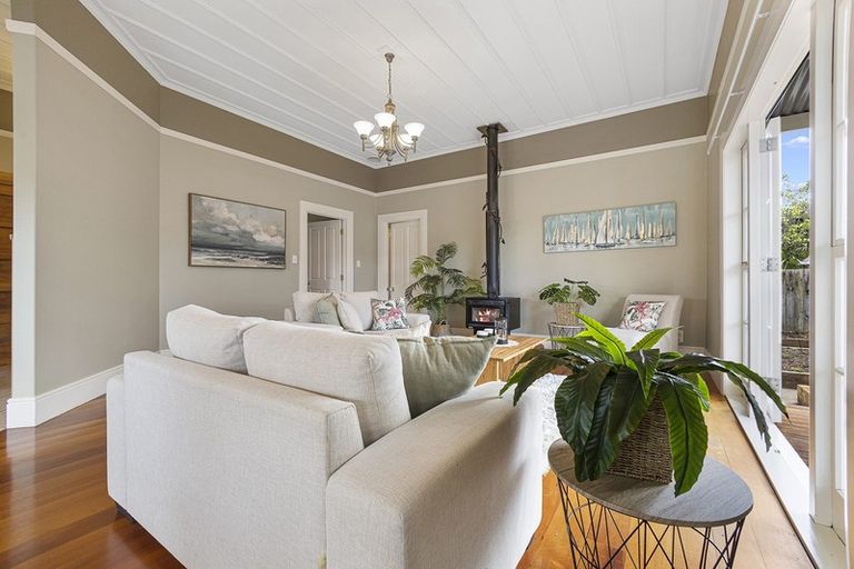 Photo of property in 43 Vogel Street, Cambridge, 3434