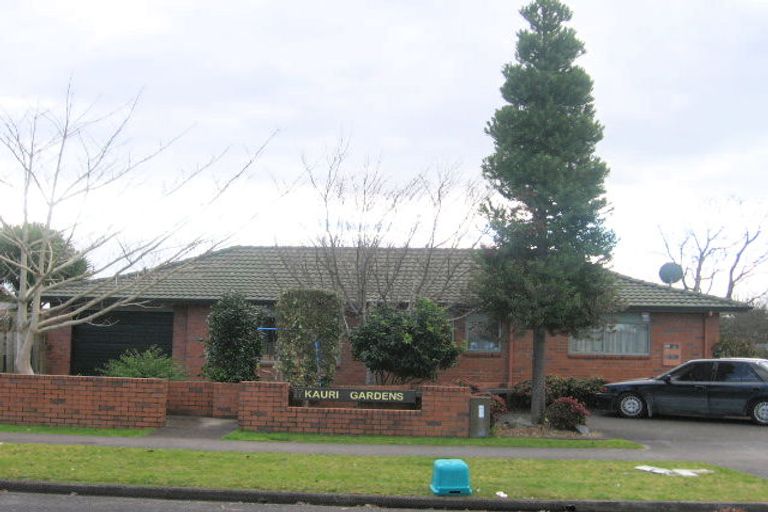 Photo of property in 13/17 Youngs Road, Papakura, 2110