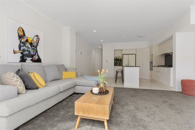 Photo of property in 36 Nautilus Drive, Gulf Harbour, Whangaparaoa, 0930