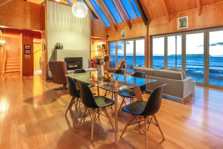 Photo of property in 88 Moana Road, Hongoeka, Porirua, 5026