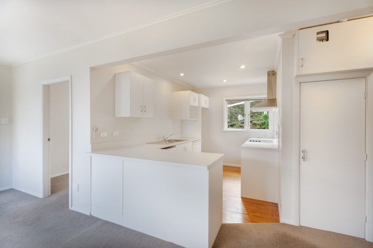 Photo of property in 3 Vautier Avenue, Wadestown, Wellington, 6012