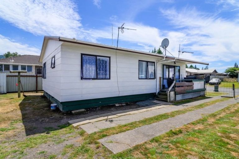 Photo of property in 11 Harold Crescent, Fordlands, Rotorua, 3015