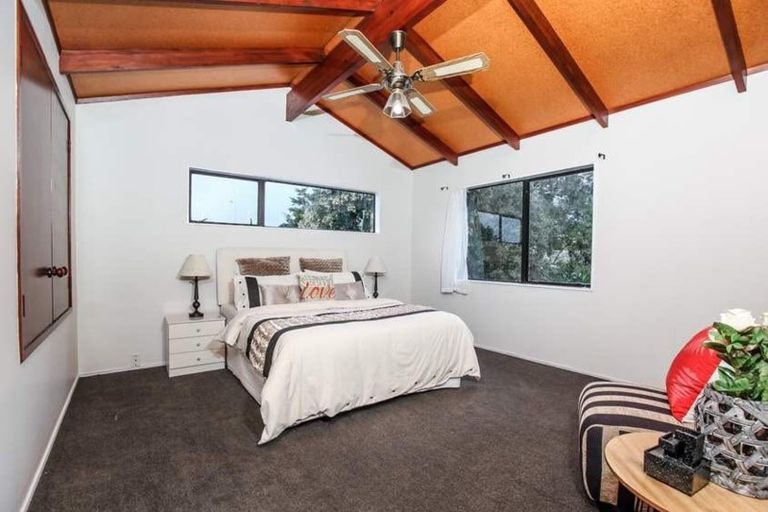 Photo of property in 83 Hobsonville Road, West Harbour, Auckland, 0618