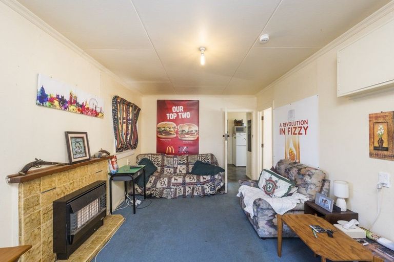 Photo of property in 28 Brightwater Terrace, Terrace End, Palmerston North, 4410