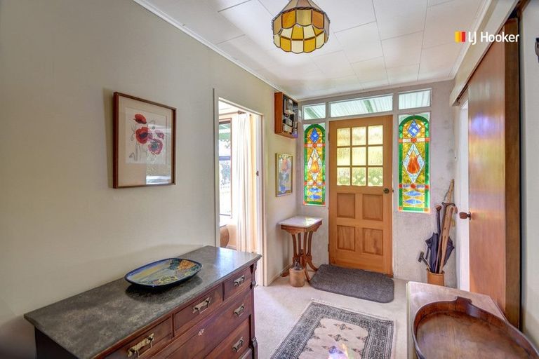 Photo of property in 8 Dickson Street, Macandrew Bay, Dunedin, 9014