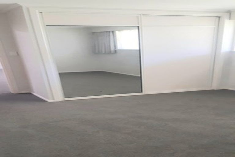 Photo of property in 107 Derwent Street, Island Bay, Wellington, 6023