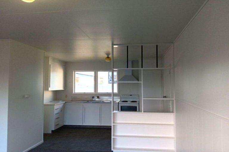 Photo of property in 1/442 Main North Road, Bay View, Napier, 4104