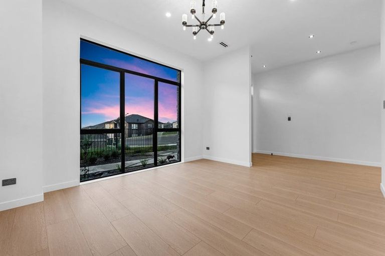 Photo of property in 37 Hing Street, Flat Bush, 2019