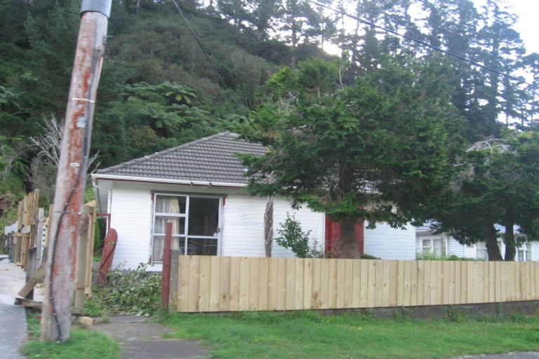 Photo of property in 54 Sunny Grove, Wainuiomata, Lower Hutt, 5014
