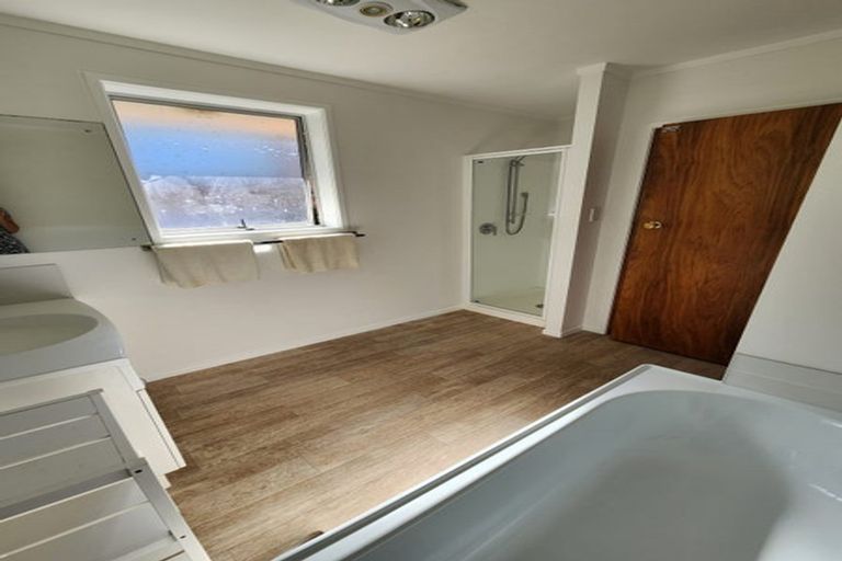 Photo of property in 4 Tower Hill, Stanmore Bay, Whangaparaoa, 0930