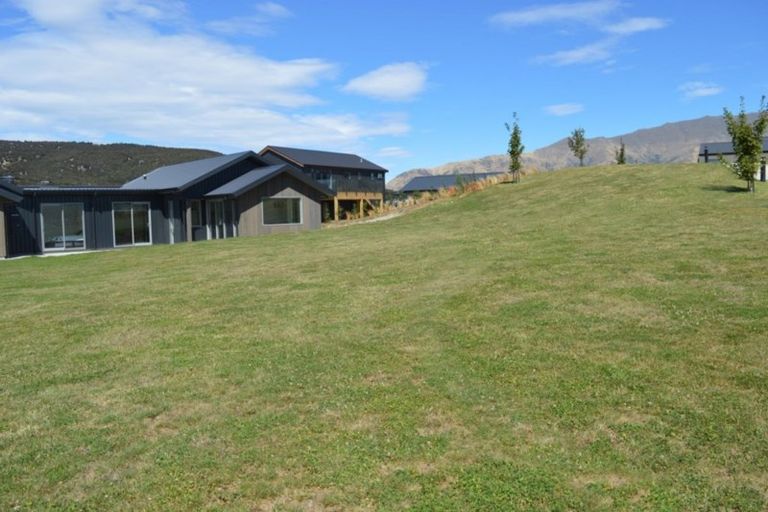 Photo of property in 3 Cluden Crescent, Wanaka, 9305