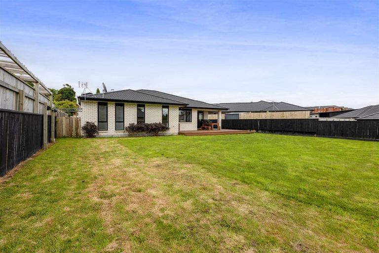 Photo of property in 15 Frederick Place, Whalers Gate, New Plymouth, 4310