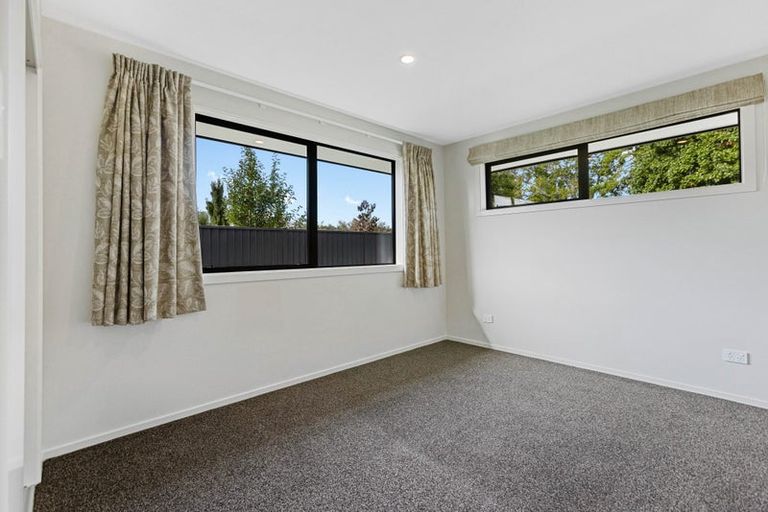 Photo of property in 58 Stratford Drive, Mount Pisa, Cromwell, 9383