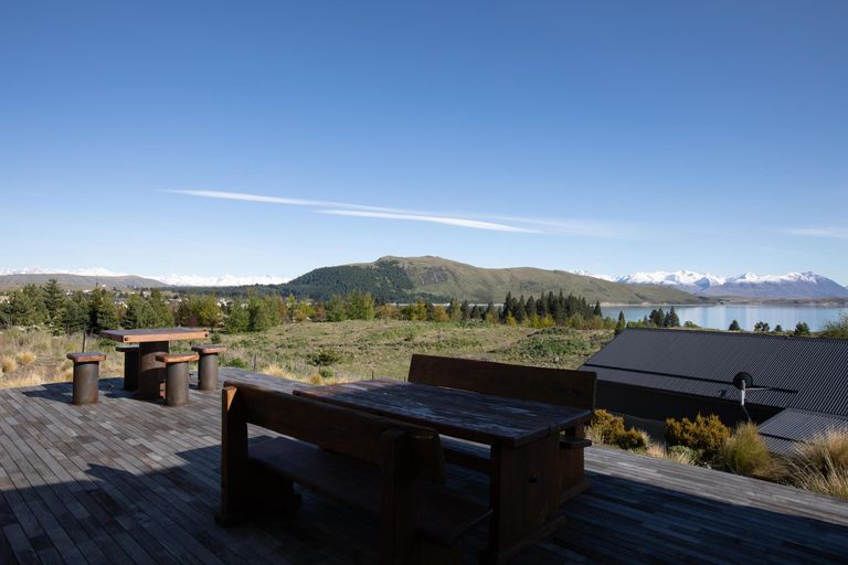 Photo of property in 24 Mistake Drive, Lake Tekapo, 7999