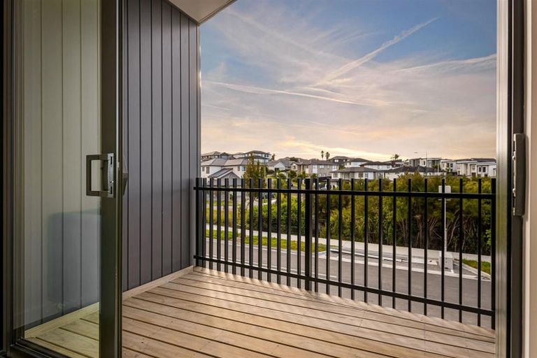 Photo of property in 50 Westgate Drive, Massey, Auckland, 0614