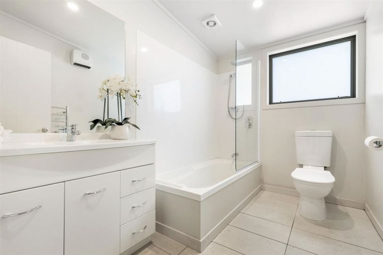 Photo of property in 47 Mcchesney Road, Arthurs Point, Queenstown, 9371