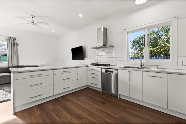 Photo of property in 404 Massey Street, Akina, Hastings, 4122