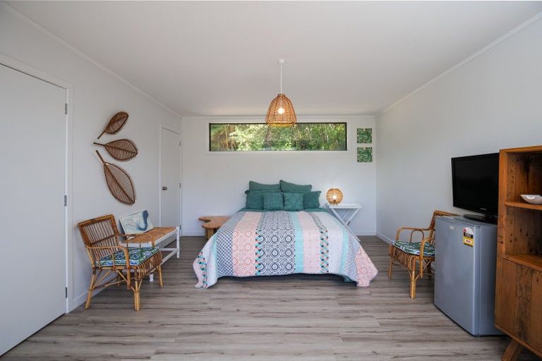 Photo of property in 687 Queen Charlotte Drive, Havelock, Picton, 7281