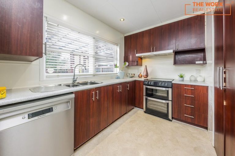 Photo of property in 6 Ashdown Place, Pahurehure, Papakura, 2113