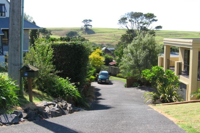 Photo of property in 21a Wairere Road, Torbay, Auckland, 0630