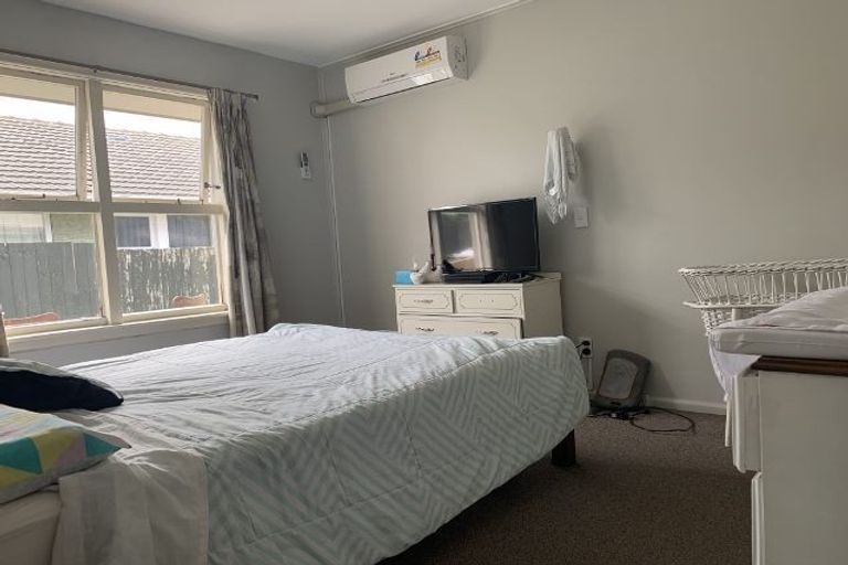 Photo of property in 2/156 Waimairi Road, Ilam, Christchurch, 8041