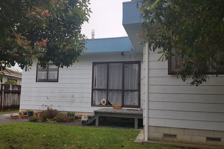 Photo of property in 3/5 Currie Street, Greenmeadows, Napier, 4112