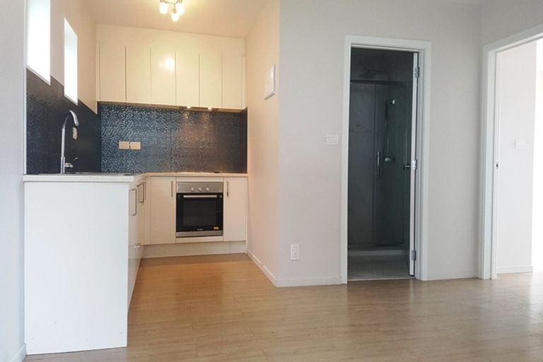 Photo of property in 254 Glamorgan Drive, Northcross, Auckland, 0630