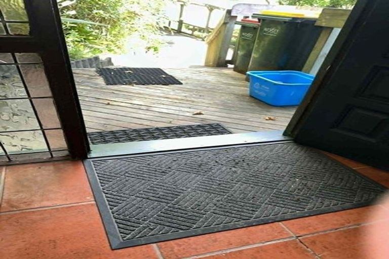 Photo of property in 20a Onehuka Road, Tirohanga, Lower Hutt, 5010