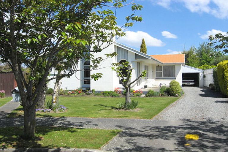 Photo of property in 19 Opal Place, Casebrook, Christchurch, 8051