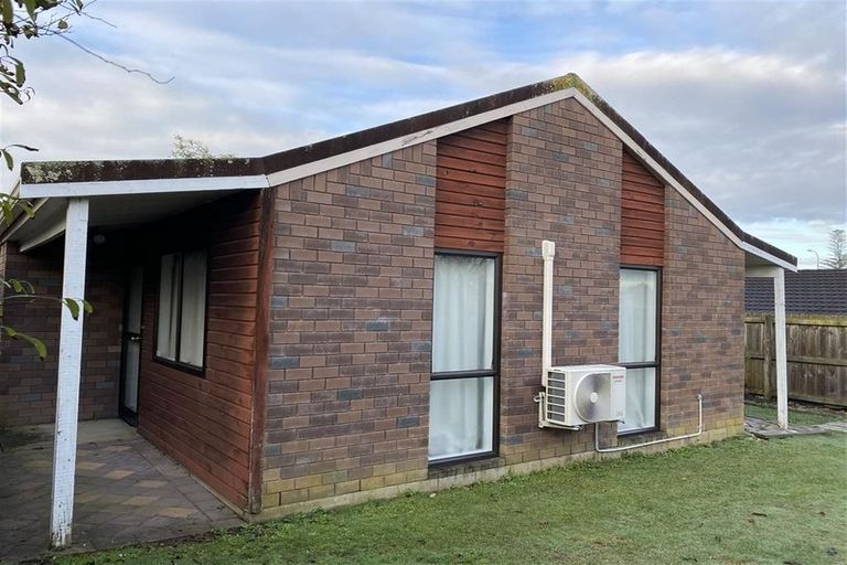 Photo of property in 2/111 Whitford Road, Somerville, Auckland, 2014