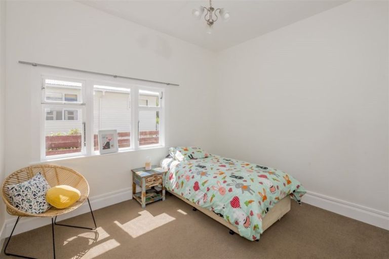 Photo of property in 56b Rahui Road, Otaki, 5512