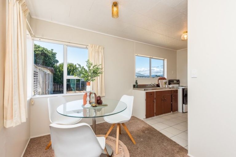 Photo of property in 40 Norfolk Crescent, Otaki Beach, Otaki, 5512
