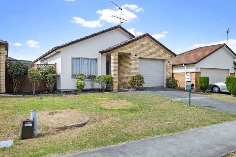 Photo of property in 31 Magic Way, Randwick Park, Auckland, 2105