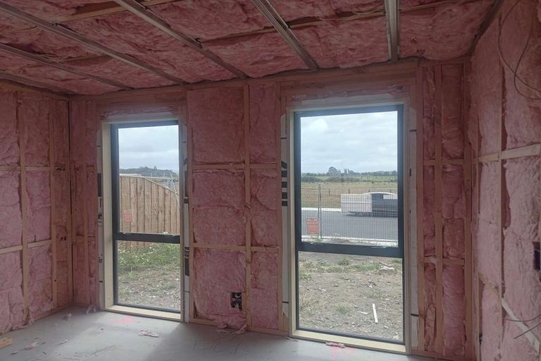 Photo of property in 19 Ellmers Street, Woodend, 7691