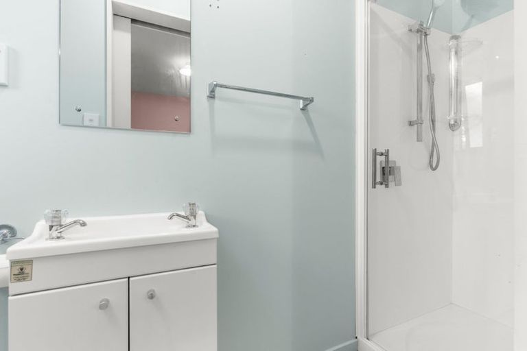 Photo of property in 10 Haslett Place, Upper Riccarton, Christchurch, 8041