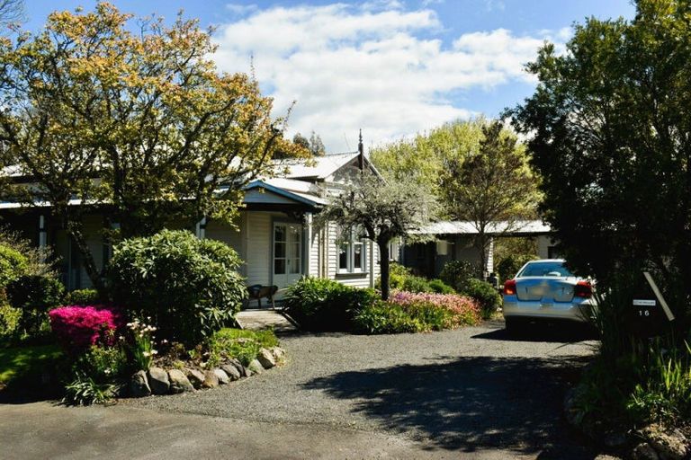 Photo of property in 16 Hunter Street, Dannevirke, 4930