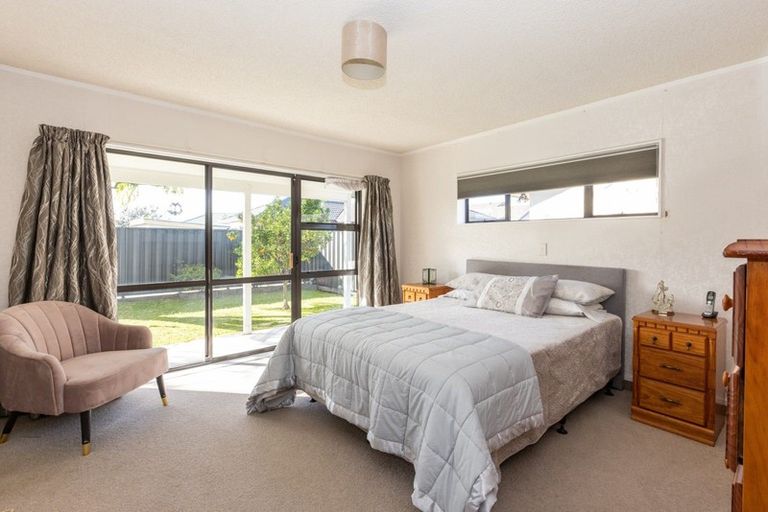 Photo of property in 2/64 Guppy Road, Greenmeadows, Napier, 4112